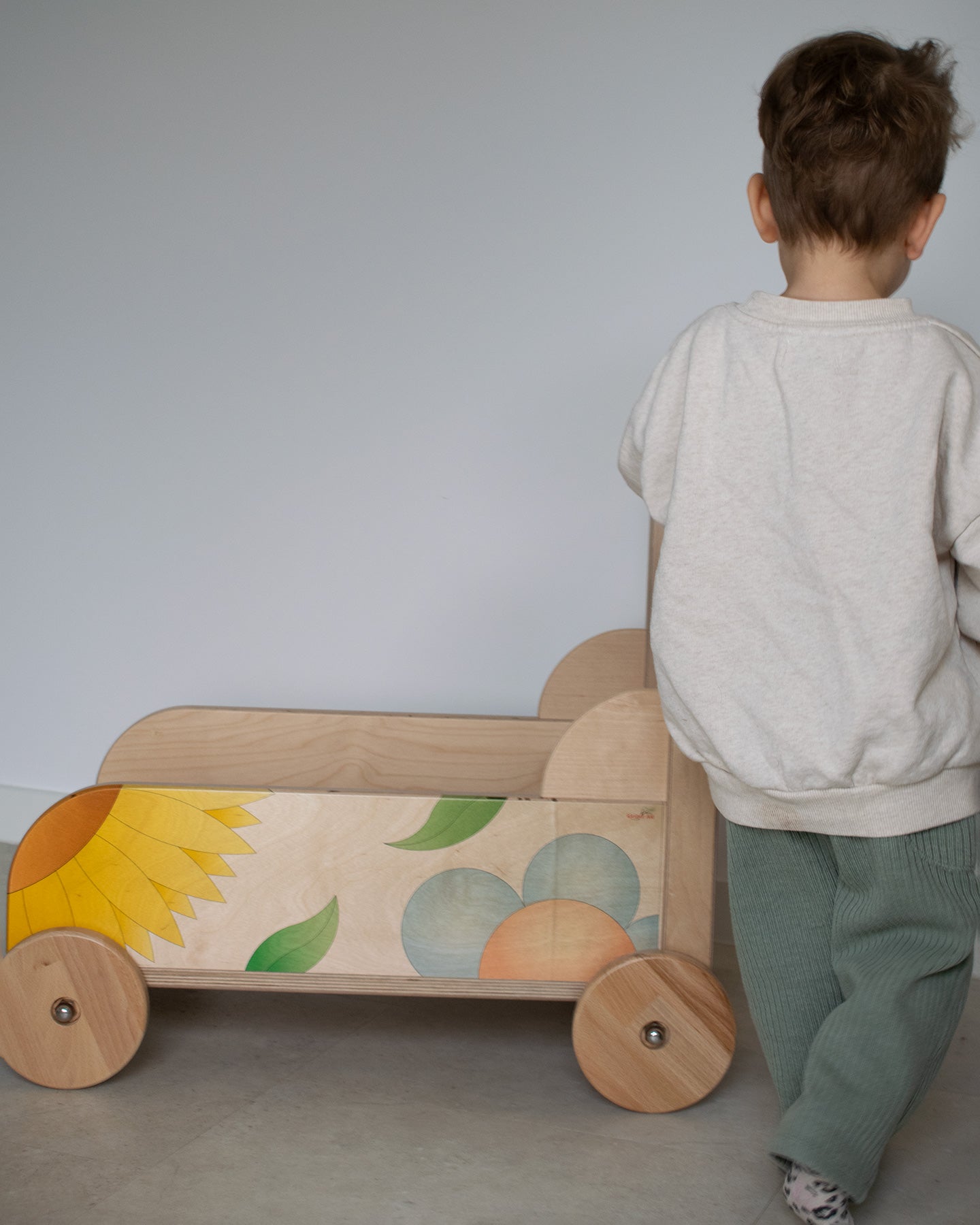 handgefertigtes Kinderspielzeug | Spielwagen